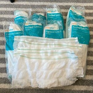 Postpartum Perineal cold pack and hospital mesh underwear